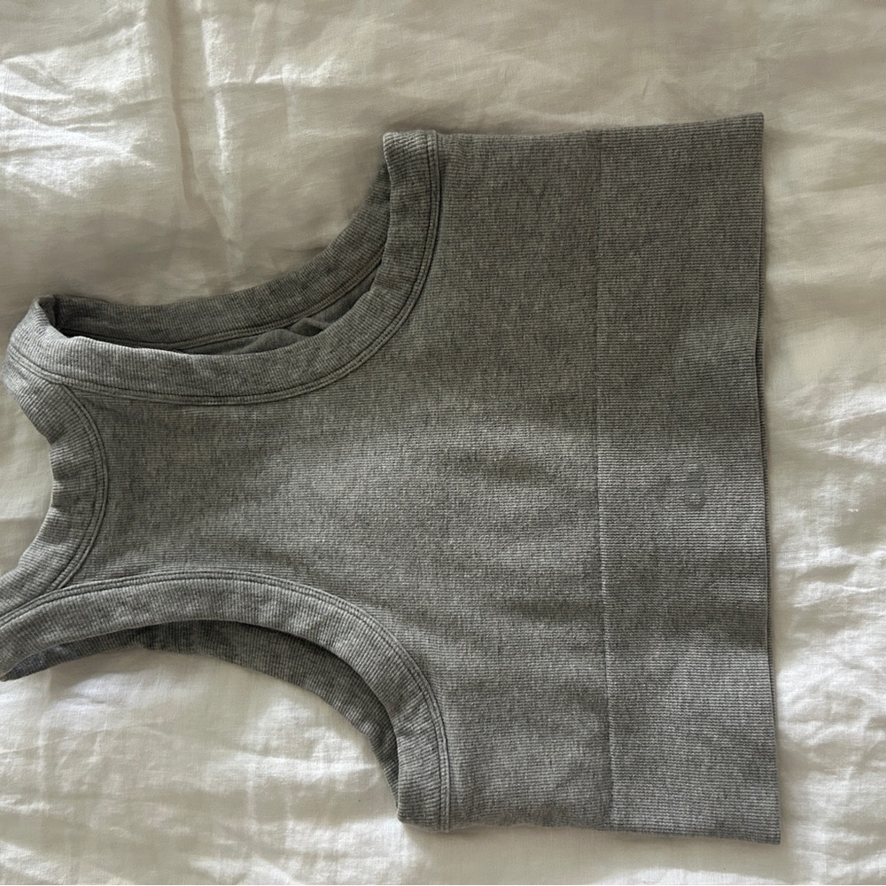 ALO BRA TANK Seamless Delight - Picture 2 of 4